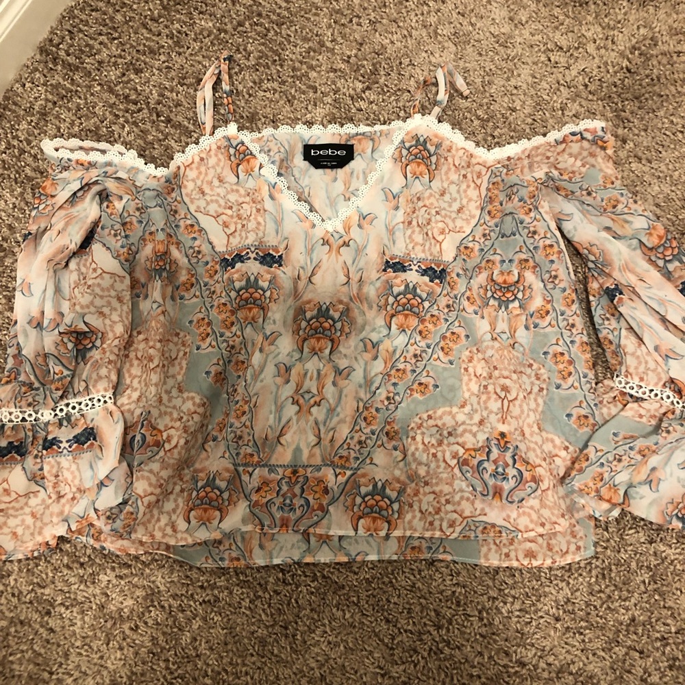 Bebe XS long sleeve top
